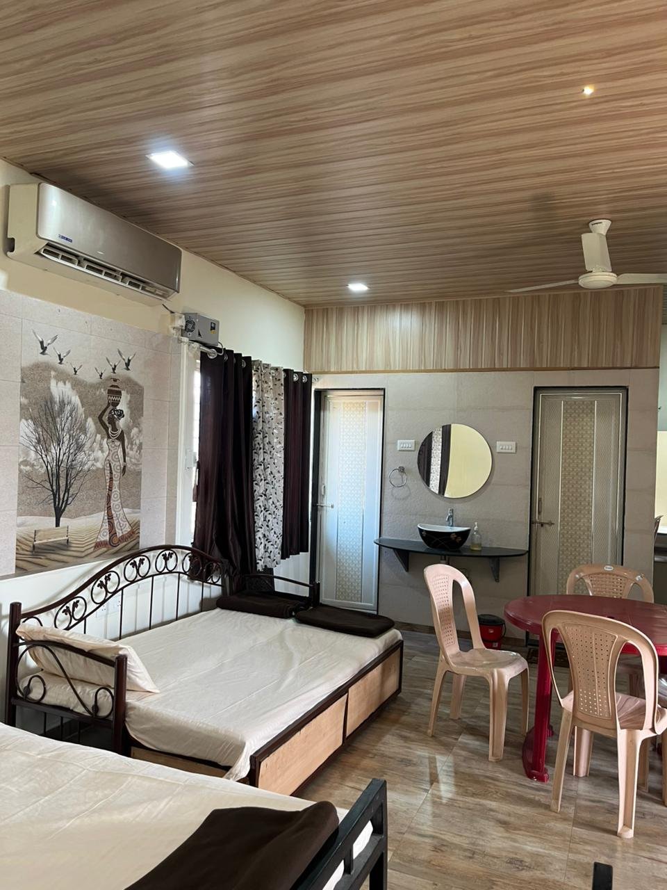 Package A - One Meal Stay